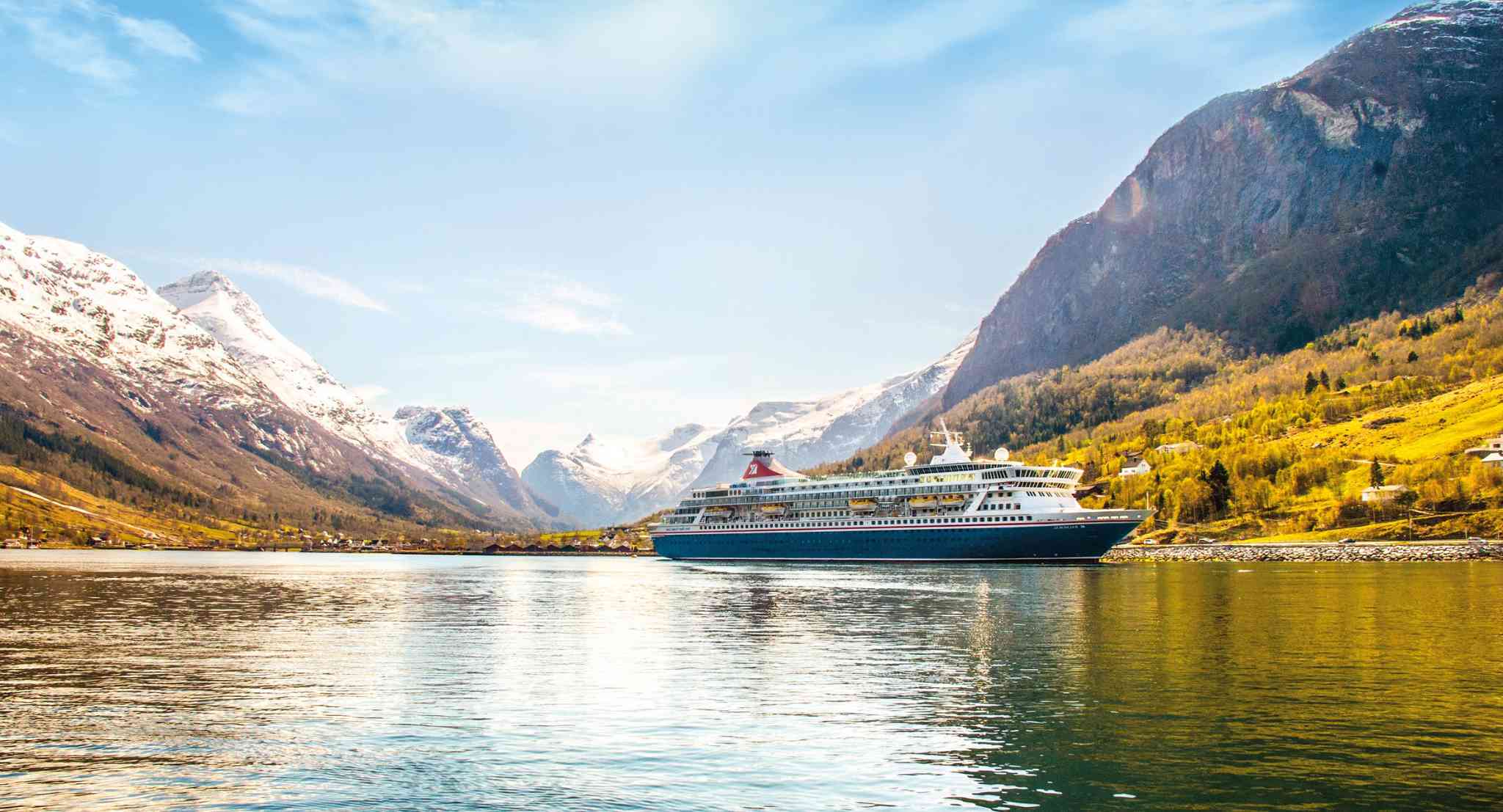 Bmb cruises background 2048