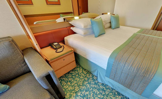 Single balcony suite jb