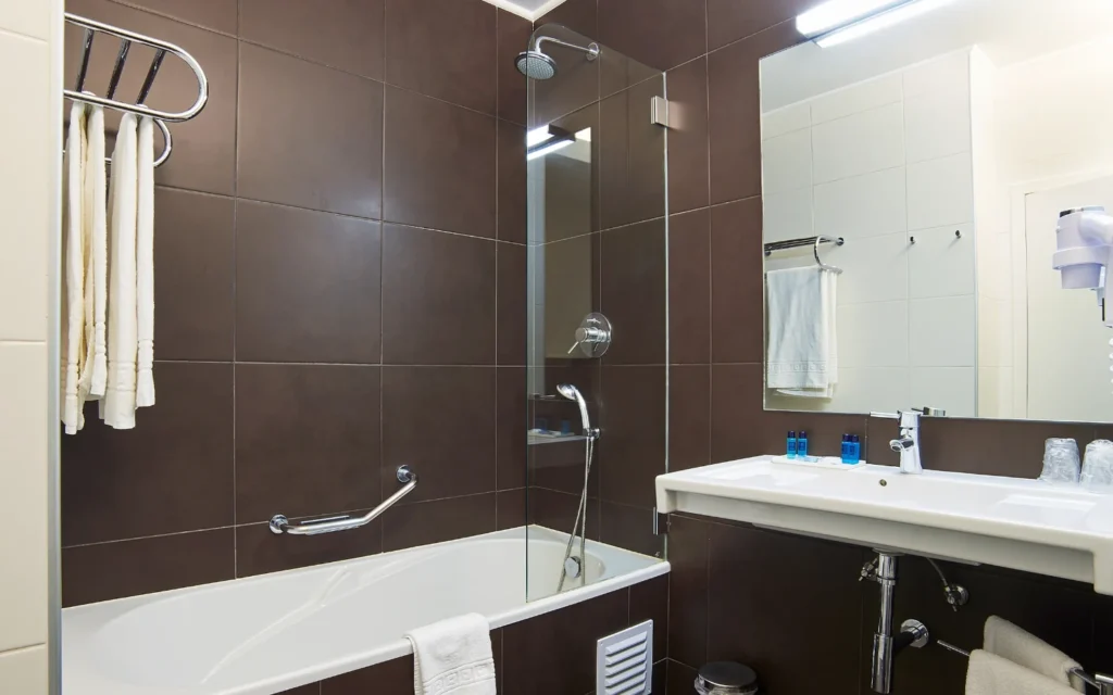 Alvorbaia bathroom 1